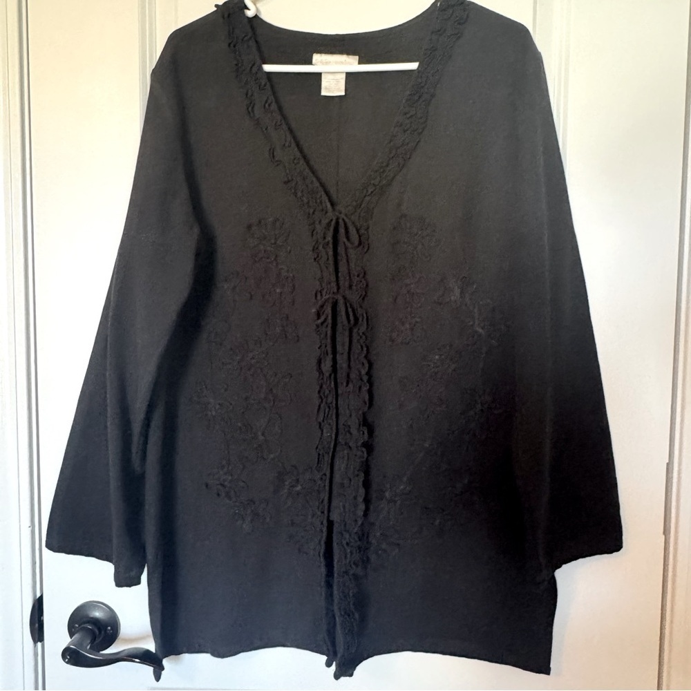 Soft Surroundings Black Embroidered Women's Medium Tie Front Top